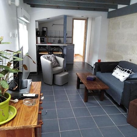 Apartment Gwendoline Amboise Bagian luar foto